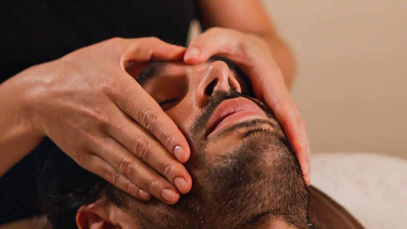 Masaje_Rostro_y_cuero_cabelludo-4